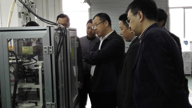 楊齊總裁到新華深圳分公司調(diào)研 楊齊總裁到新華深圳分公司調(diào)研